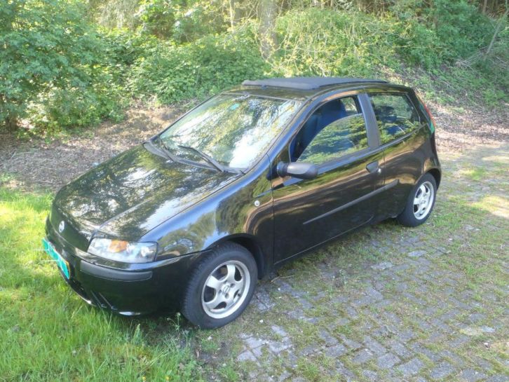 Fiat Punto 1.2 3DR 2000 STUURBEKRACHTIGING INRUIL MOGELIJK