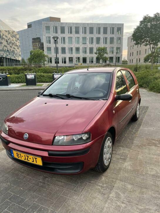 Fiat Punto 1.2 5DR 2002 Rood