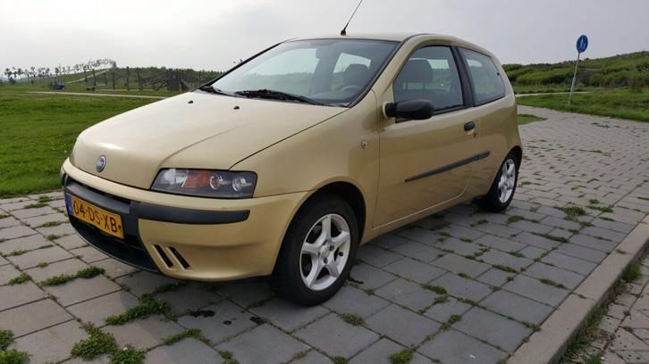 Fiat Punto 1.2 ELX 3DR 1999 Geel