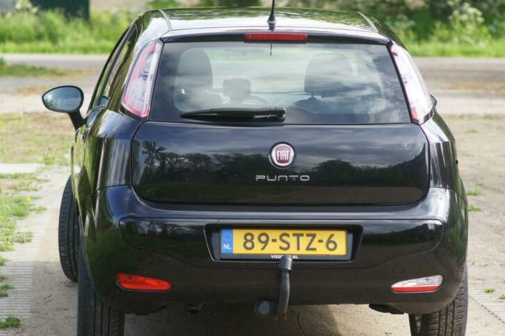 Fiat Punto 1.3 Multijet 62KW 5DR 2011 navvelgenairco Zwart