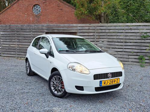 Fiat Punto 1.4 3DR 2009 Wit NETTE AUTO ZUINIG  NWE DRIEM