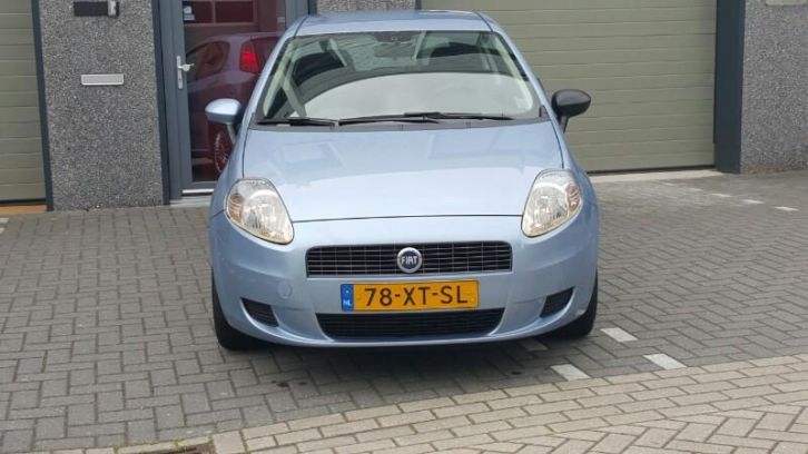 Fiat Punto 1.4 3DR AUTOMAAT 2007 Blauw