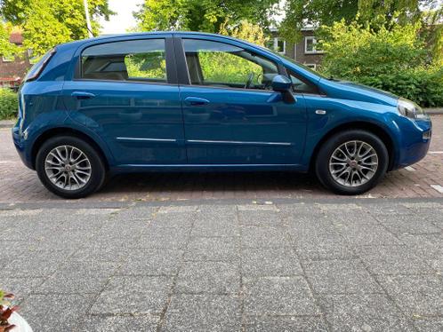 Fiat Punto 1.4 8V 5777 Dualogic 5-D 2012 Blauw
