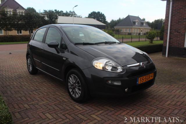 Fiat Punto Evo 1.3 M-Jet Dynamic  climatronic  lm velgen  6 maand garantie  