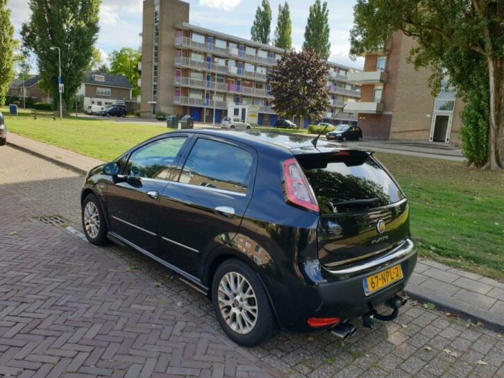 Fiat Punto Evo 1.3 Multijet Zwart, 2e eigenaar  NIEUWE APK