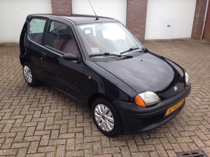 Fiat Seicento 0.9 IE Young 1998 Zwart NW APK tot 20-7-16