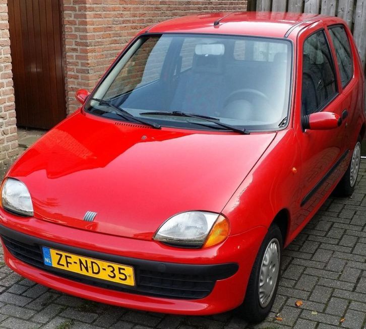 fiat seicento 0,9 spi 1999 rood 88,200km