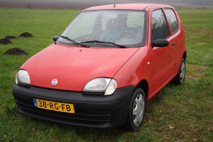 Fiat Seicento 1.1 2002 Rood
