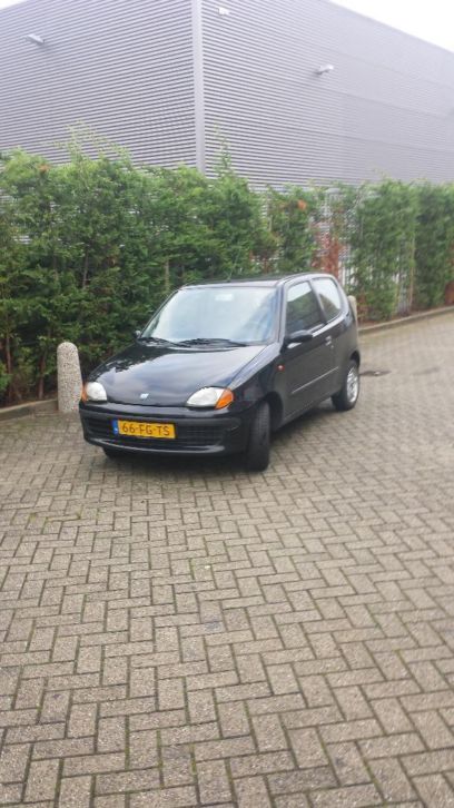 Fiat Seicento 1.1 SPI 2000 Zwart