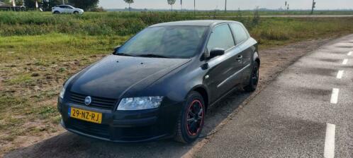 Fiat Stilo 1.6 16V 3DR 2004 Zwart