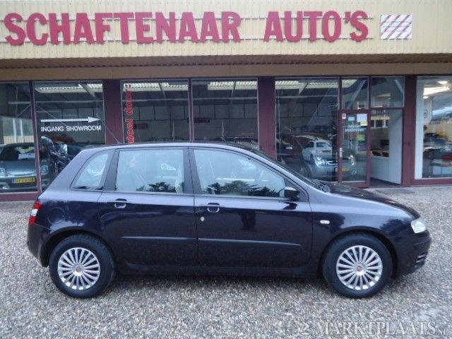 Fiat Stilo 1.6 16V 5DR 2002 Blauw vandaag voor 2500.-