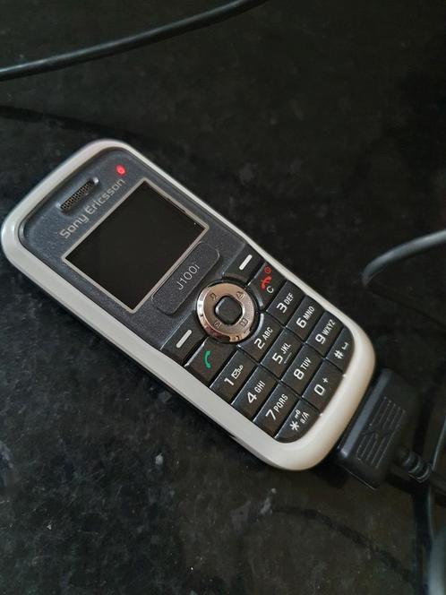Fijne Sony Ericsson J100i mobiel