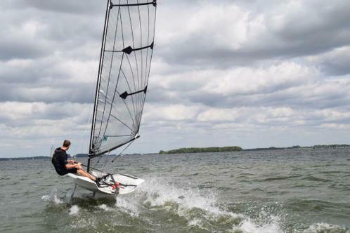 Flo1 Foiling Dinghy uit voorraad leverbaar