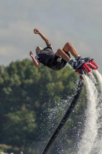 Flyboarden - flyboard - flyboardles- flyboardcadeaubon