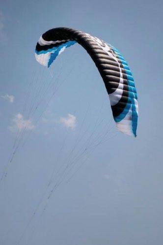 Flysurfer occasions bij VliegersampCo update 10 september 2015