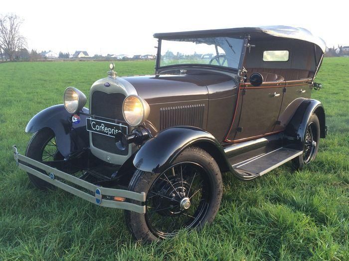 Ford A-Model - Pheaton - six seater uit 1929