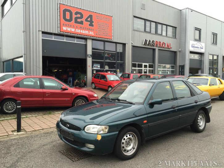 Ford Escort 1.4 I 1998 Groen Airco EXPORT