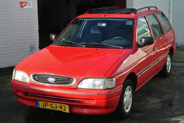 Ford Escort 1.6 CLX schuifdak apk 14-05-2015 inruil mogelijk