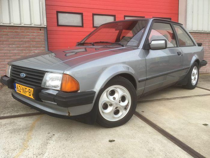 Ford - Escort 1.6 XR3i - 1984