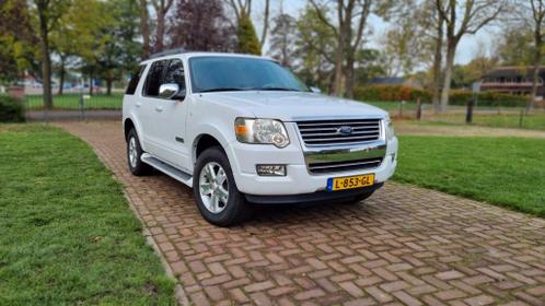 Ford Explorer XLT 2007 Wit, 4.0l 6 cilinder, 7 persoons, 4x4