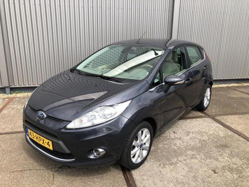 Ford Fiesta 1.25 Ghia 5 DEURS PARKEER SENSOREN