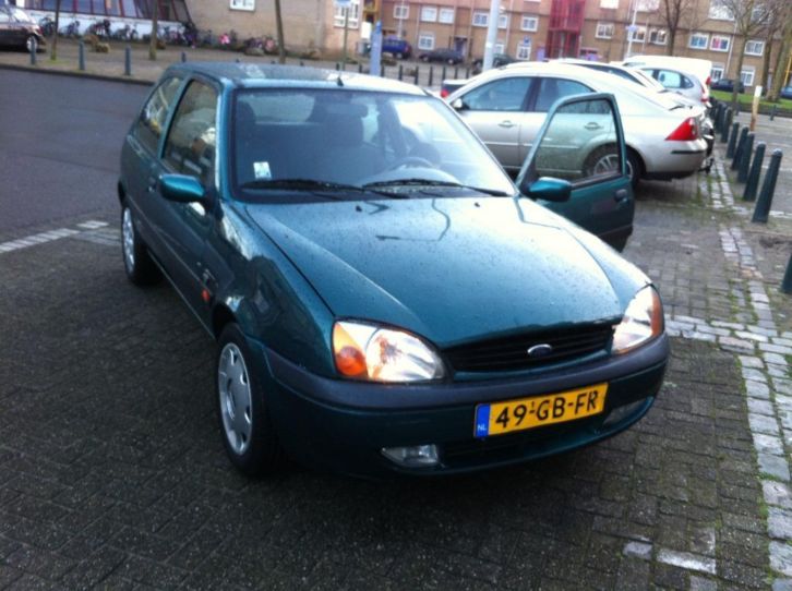 Ford Fiesta 1.25 I 3DR 2000 Groen