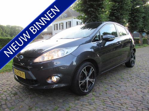 Ford Fiesta 1.25 Titanium Ecc Cruisecontrol Xenon Pdc Lm Vel