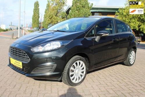 Ford Fiesta 1.25 Trend 5 deurs zwart airco laag kilometrage