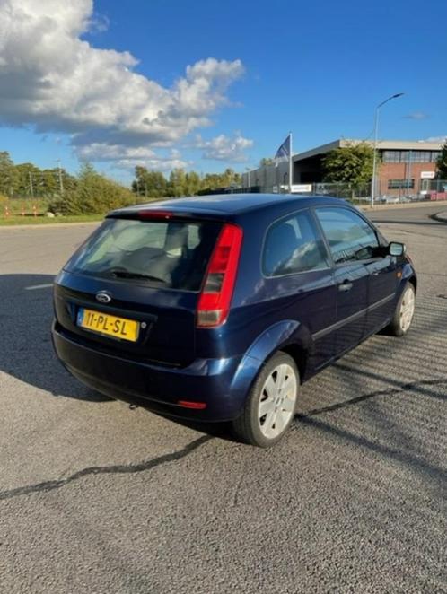 Ford Fiesta 1.3 8V 3DR 2004 Blauw