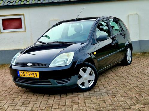 Ford Fiesta 1.3 8V 5DR 2003 ZwartAircoNieuwe ApkInruil m