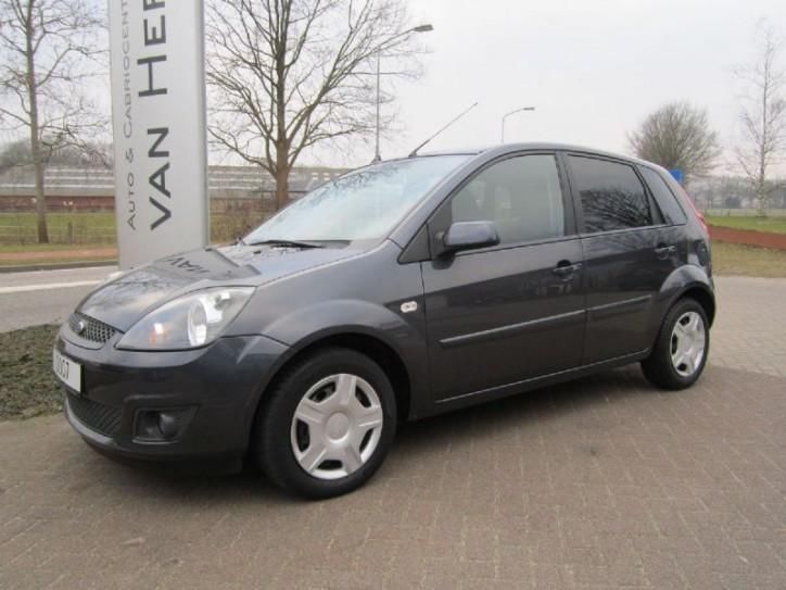 Ford Fiesta 1.3 Cool amp Sound 51kW AIRCO5 DRSNAVIGATIE786