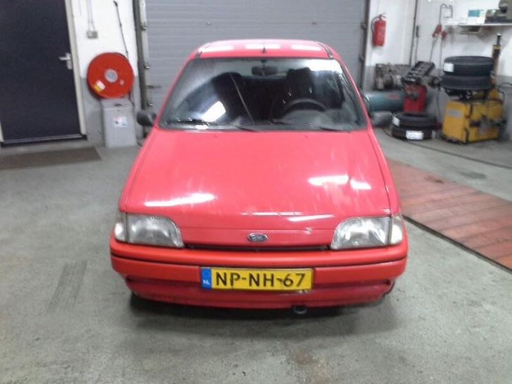 Ford Fiesta 1.3 I 1996 Rood