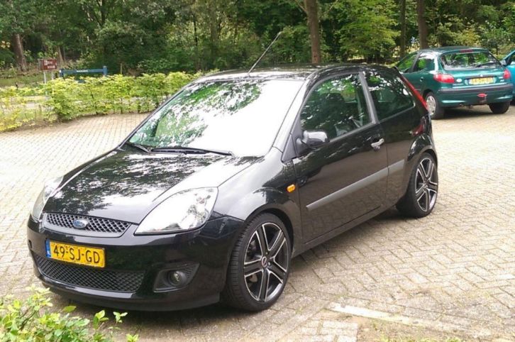 Ford Fiesta 1.4 16V 3DR 2006 Zwart