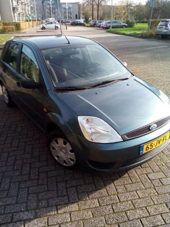 Ford Fiesta 1.4 16V 5DR 2002 Groen