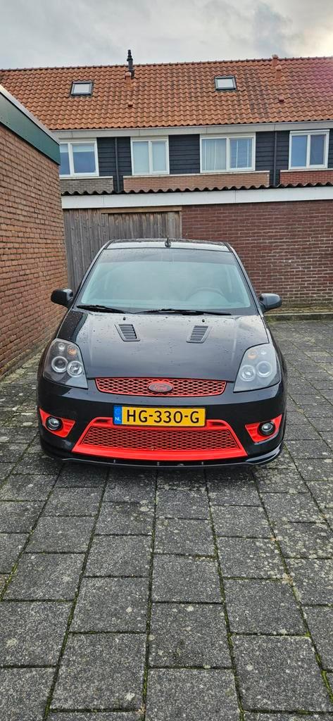 Ford Fiesta 1.6 16V 3DR 2006 Zwart