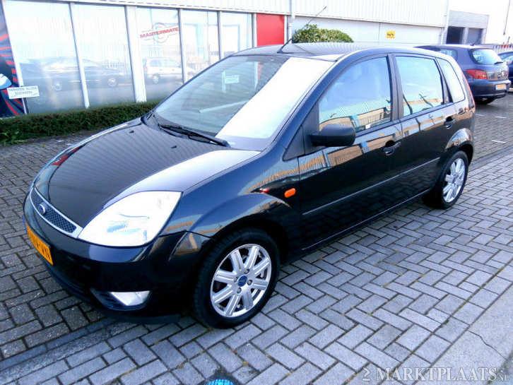 Ford Fiesta 1.6 16V 5DR 2004 Zwart Airco Leer nw apk NAP