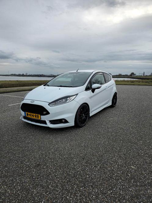 Ford Fiesta 1.6 Ecoboost 134KW182PK 3D 2016 Wit