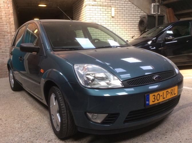 Ford Fiesta first edition 1.4 16V 5DR 2003 Groen, km 33.830