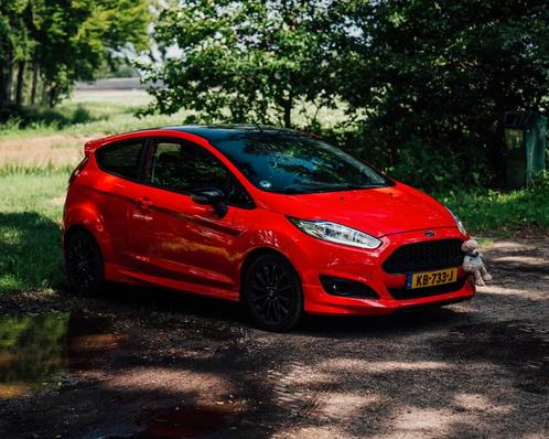 Ford Fiesta red edition.0 103KW140PK 3D 2014