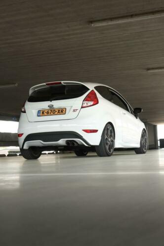 Ford Fiesta ST 2013 Wit (MK7)