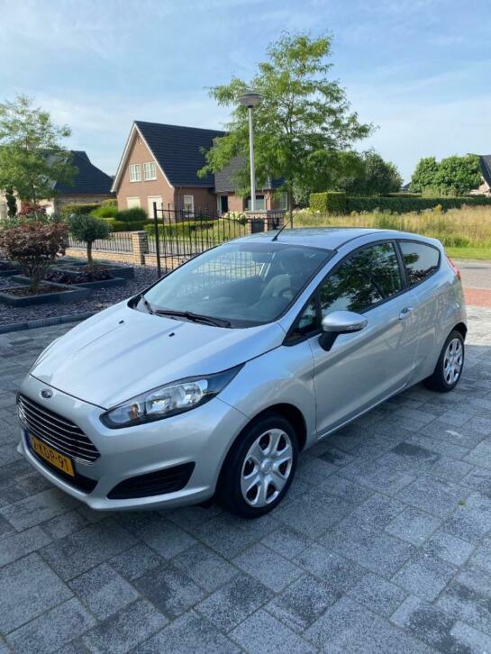 Ford Fista 1.0 EcoBoost 65PK Grijszilver Airco