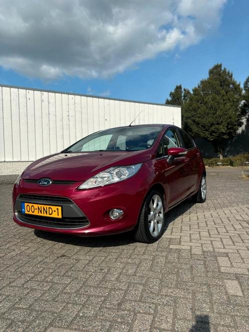 Ford Fista 1.25 60KW 5DR 2010 Rood