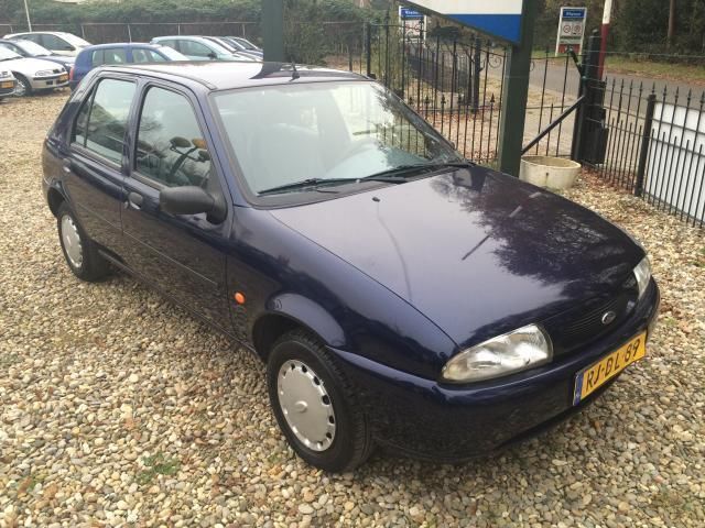 Ford Fista 1.3-16V Techno,stb,5drs, 1de eigenaar, goed onde