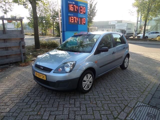 Ford Fista 1.3-8V Champion 5drs met Airco 76000 dkm