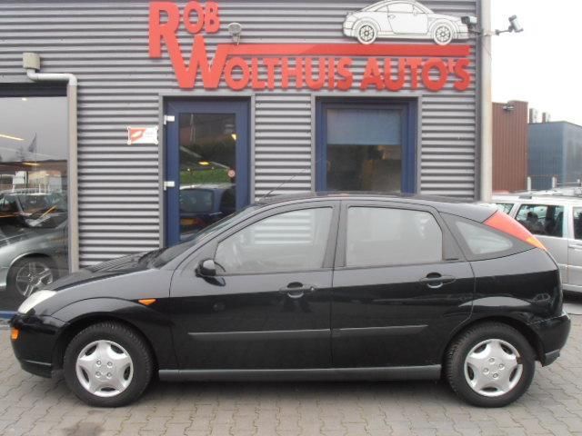 Ford Focus 1.4 I 1999 Zwart 5 DRS