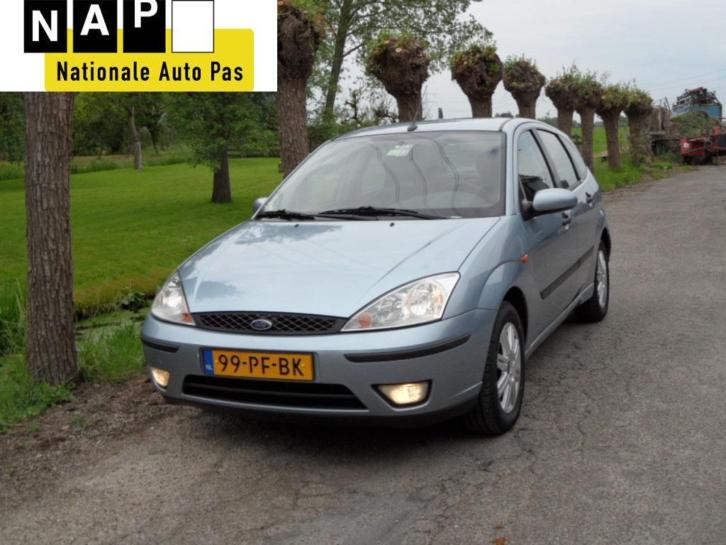 Ford Focus 1.6 16v 5 deurs 2004 nwe d-riem  banden 2e eig.