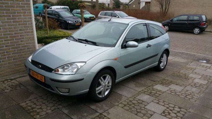 Ford Focus 1.6 16V Futura bj 2004