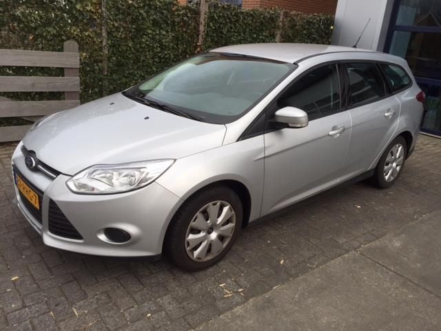 Ford Focus 1.6 2011 Grijs Navigatie Airco Parkeersensoren