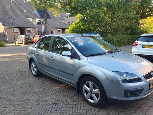 Ford Focus 1.6 74KW 4D AUTOMAAT 2005 Grijs