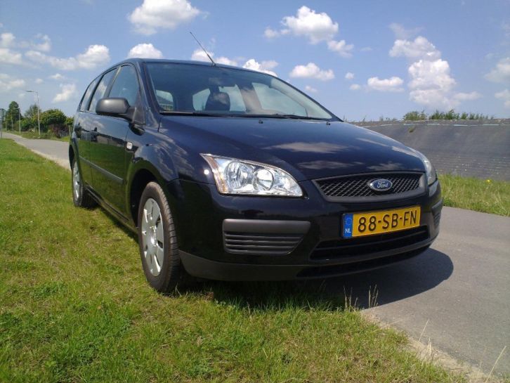 Ford Focus 1.6 74KW Wagon 2005 Zwart